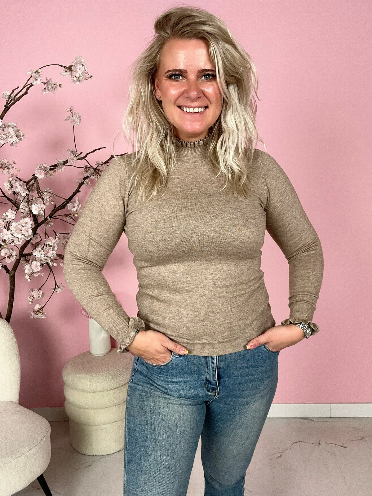 Women's Ruffle Trim Glitter Knit Top, enlarged view