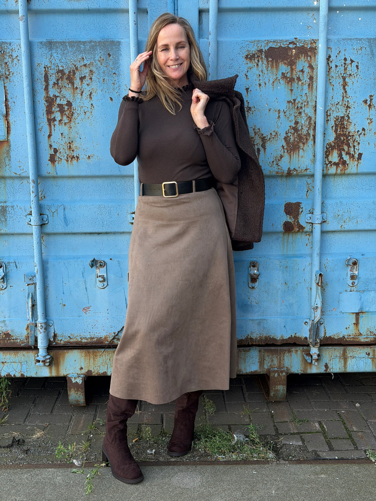 Women's Faux Suede Maxi Skirt with Belt