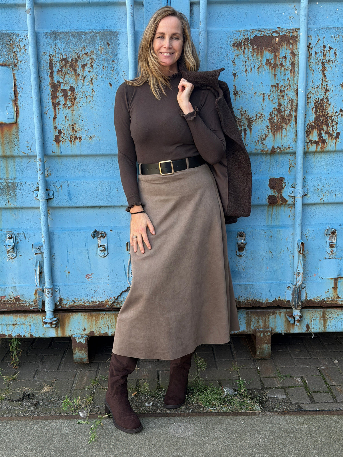 Women's Faux Suede Maxi Skirt with Belt