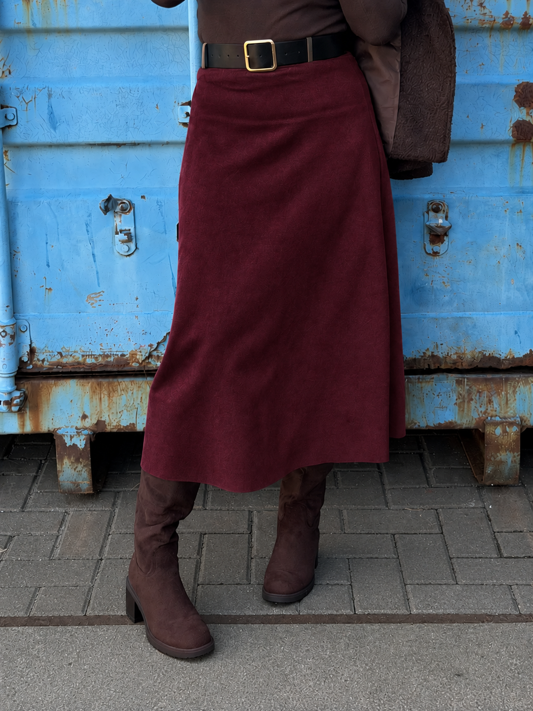Women's Faux Suede Maxi Skirt with Belt